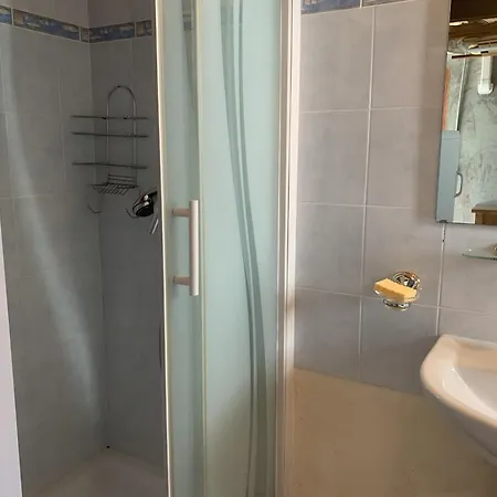 Climatise Typique, Vue - 6 Pers. - Fr-1-796-113 * Gruissan
